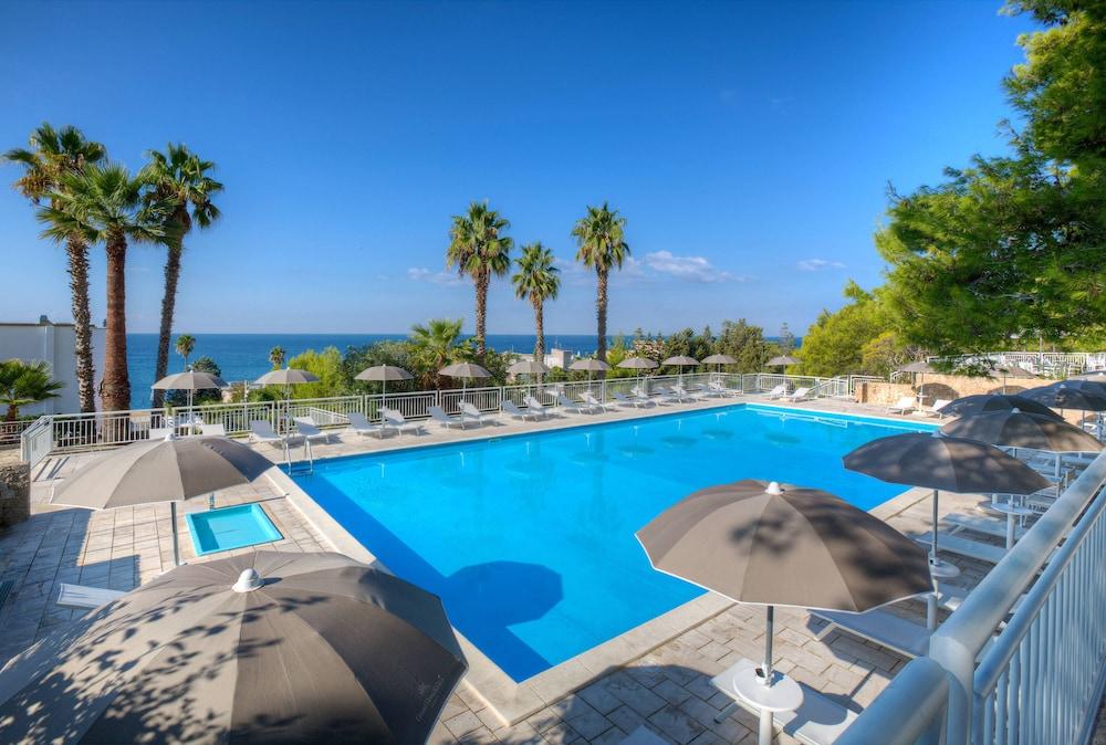 Grand Hotel Riviera - Cdshotels Santa Maria al Bagno Exterior foto